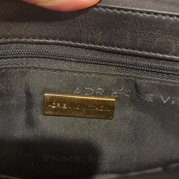 Adrienne Vittadini Crossbody Black Pebbled Topstitch Small Leather Handbag - Picture 8 of 10